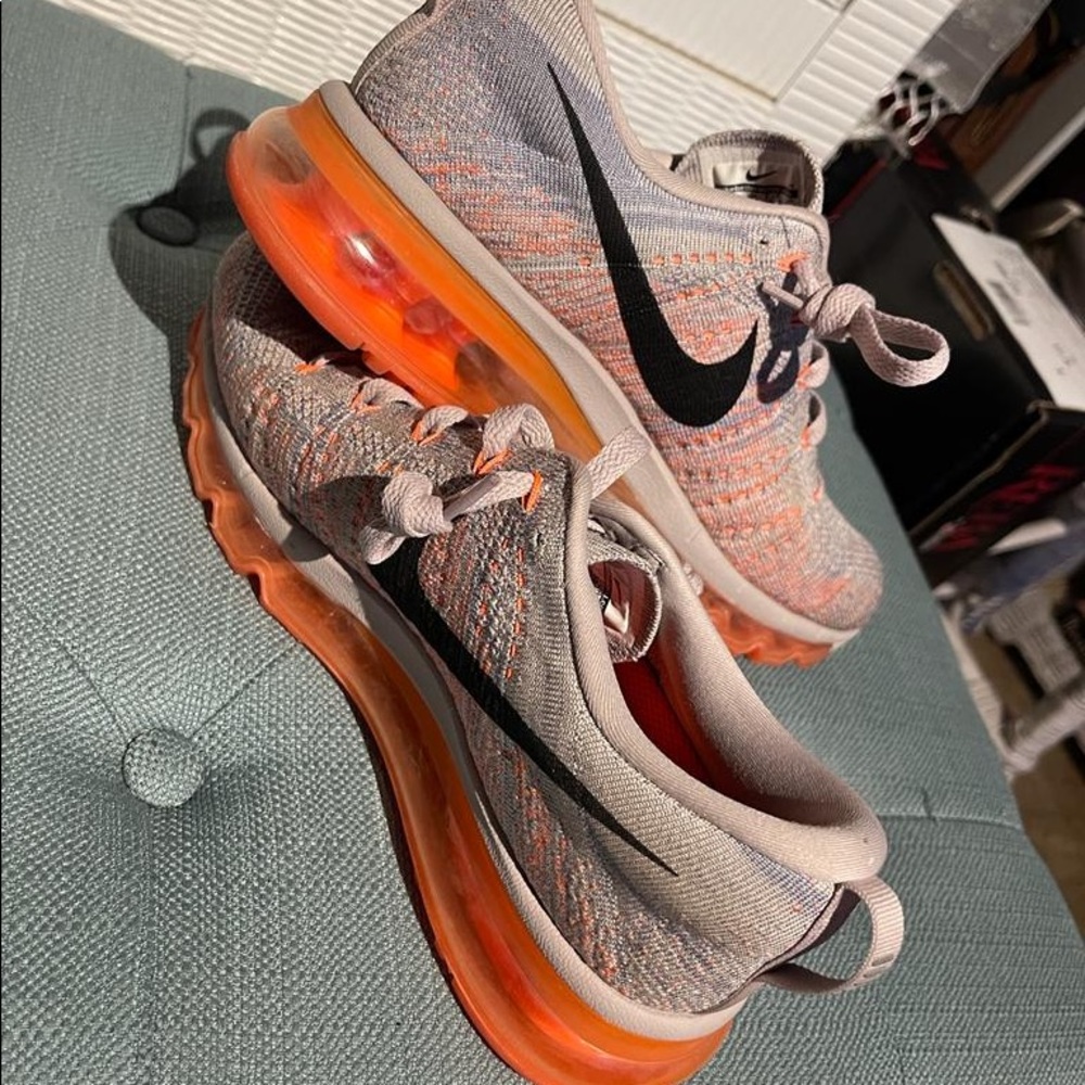 Nike shoes